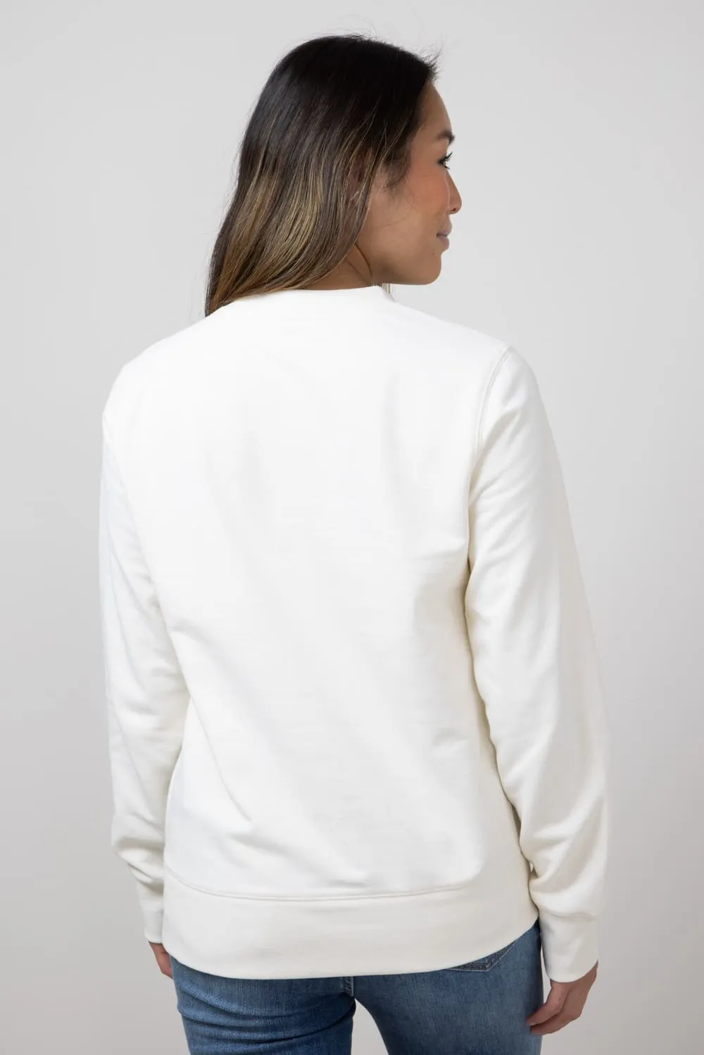 The North Face Heritage Patch Fleece Sweatshirt for Women in White Dune | NF0A7UOO-6IV