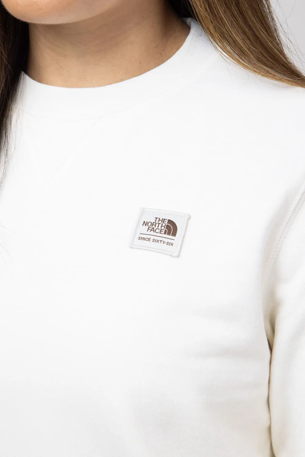 The North Face Heritage Patch Fleece Sweatshirt for Women in White Dune | NF0A7UOO-6IV